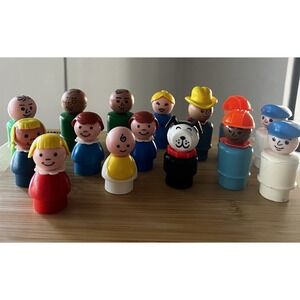 Vintage Fisher Price Little People Figures Set Of  15 Collectible Toys